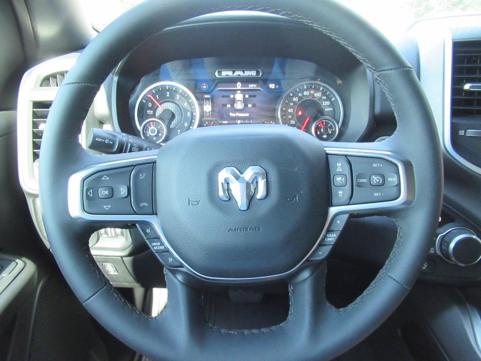 2026 RAM 1500 Big Horn Crew Cab 4x4 5'7' Box