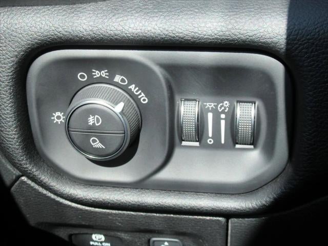 2026 RAM 1500 Big Horn Crew Cab 4x4 5'7' Box