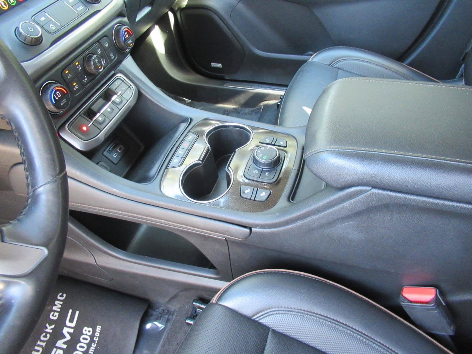 2021 GMC Acadia AWD AT4