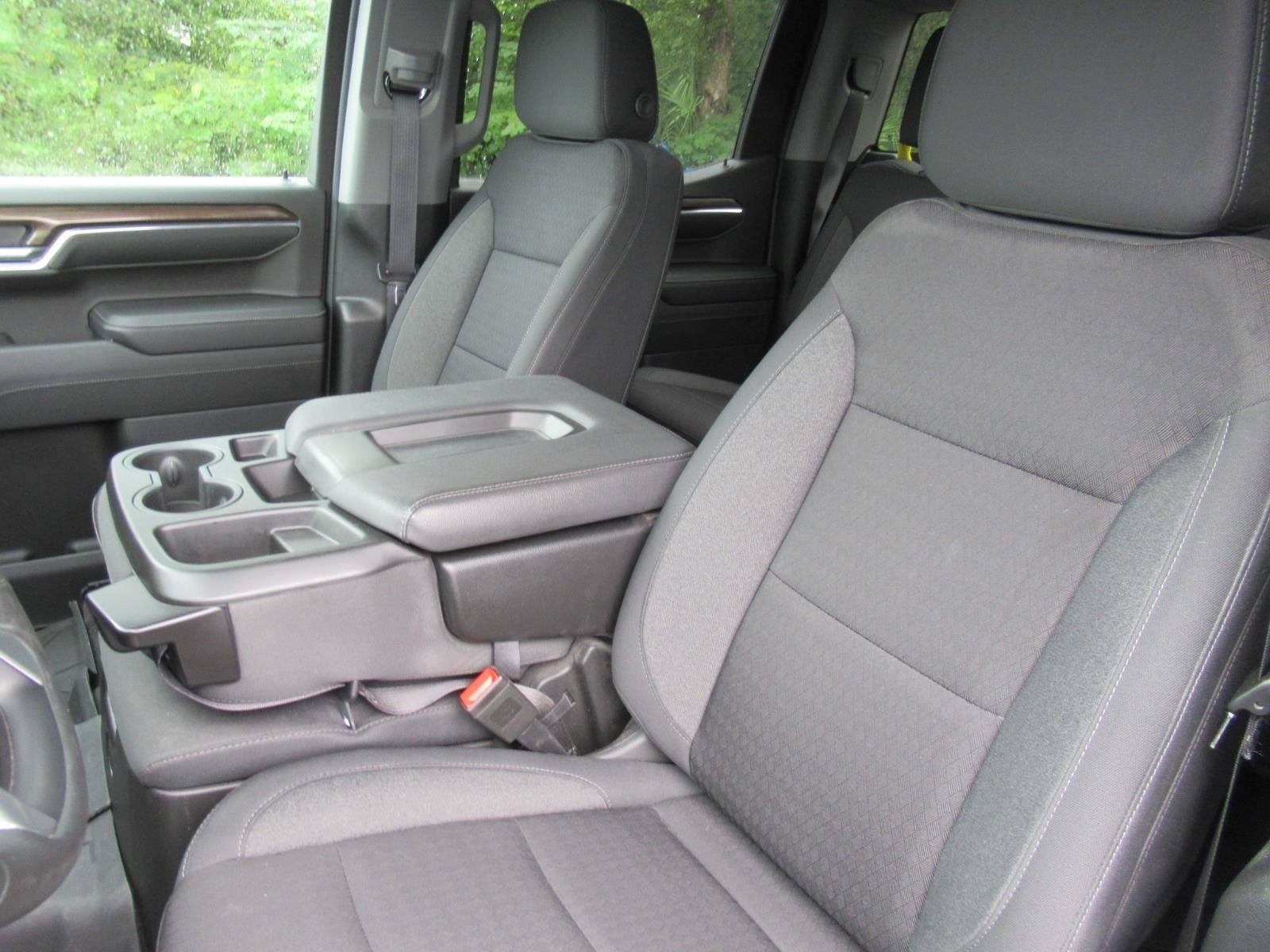 2024 Chevrolet Silverado 1500 2WD Crew Cab Short Bed LT