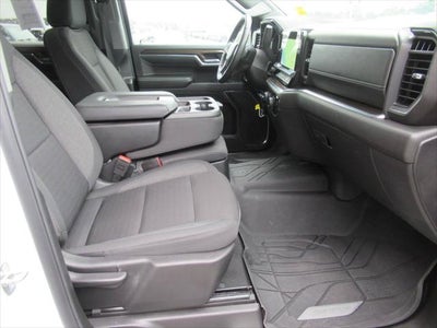 2024 Chevrolet Silverado 1500 2WD Crew Cab Short Bed LT
