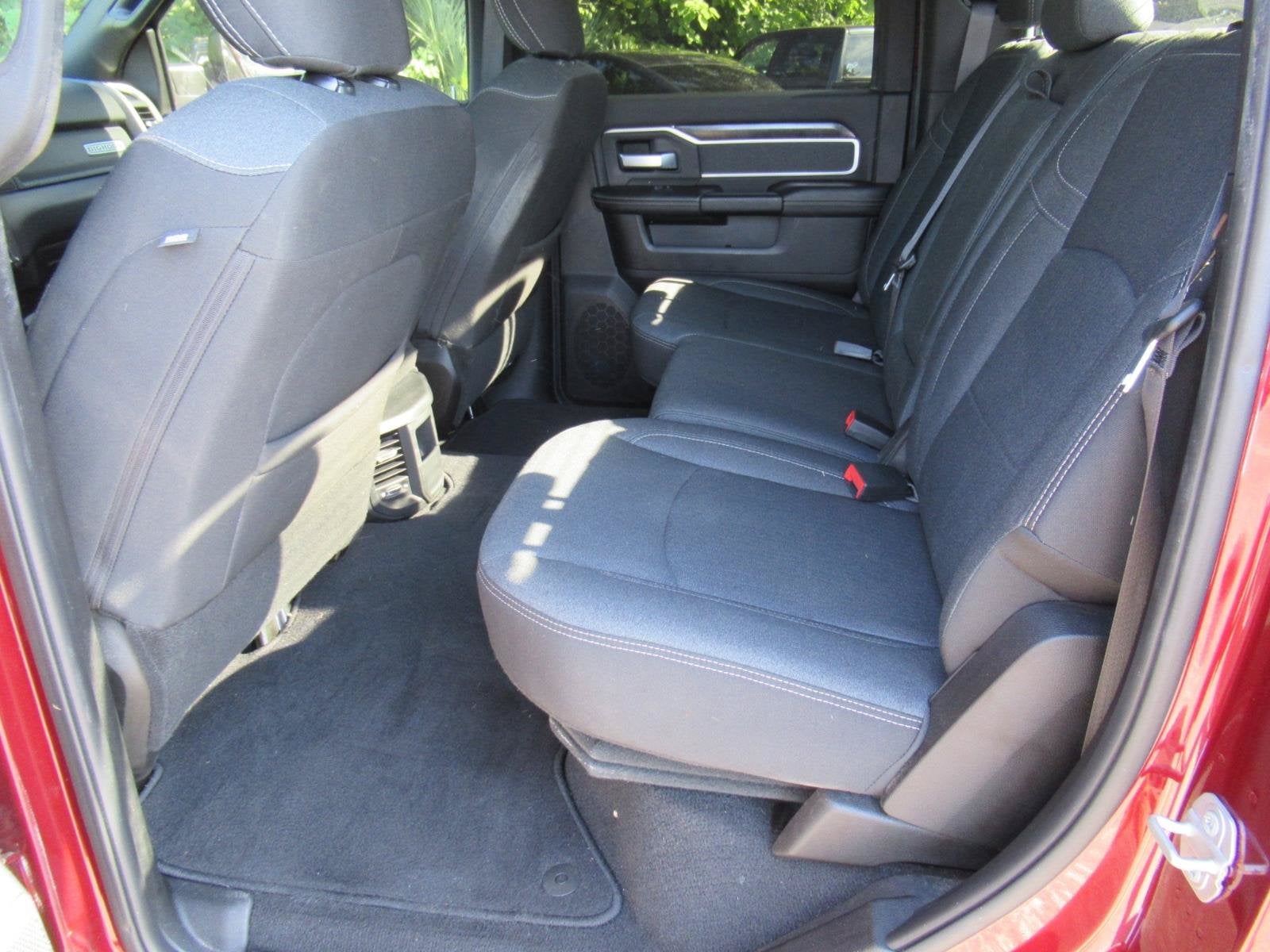 2019 RAM 2500 Big Horn Crew Cab 4x4 6'4' Box
