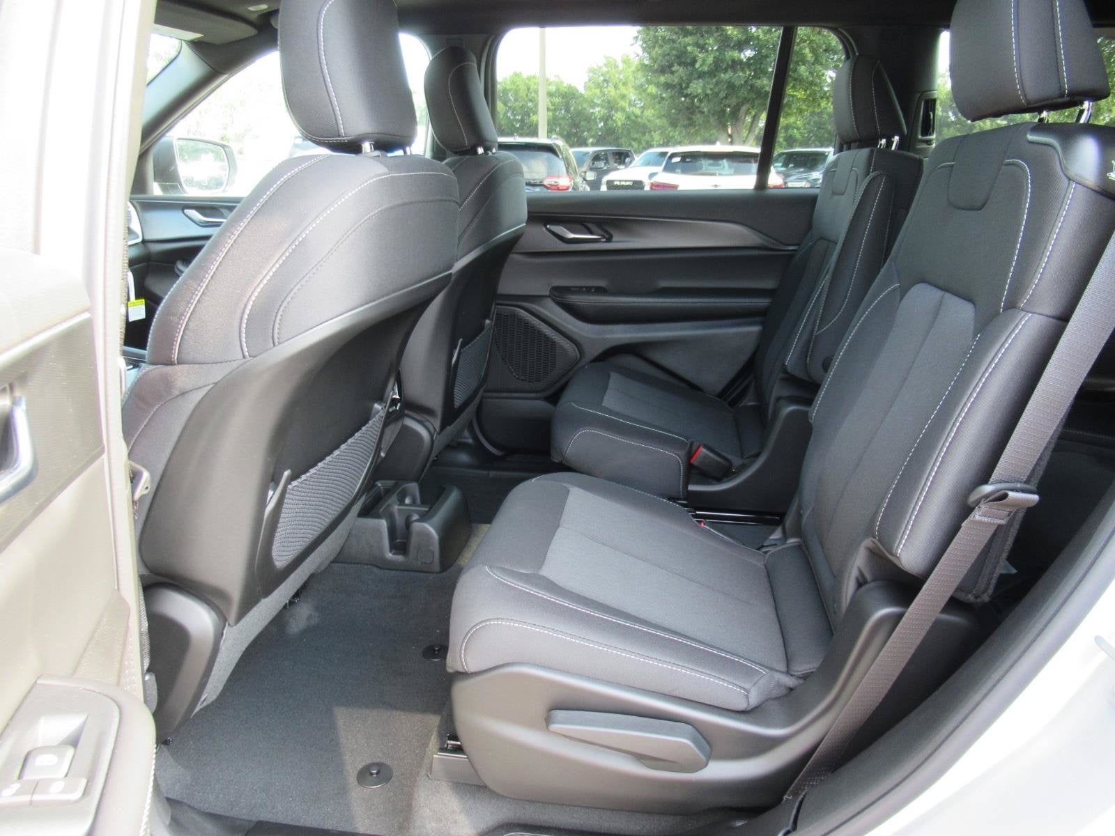 2026 Jeep Grand Cherokee L Laredo X