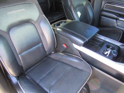 2022 RAM 1500 Laramie Crew Cab 4x2 5'7' Box