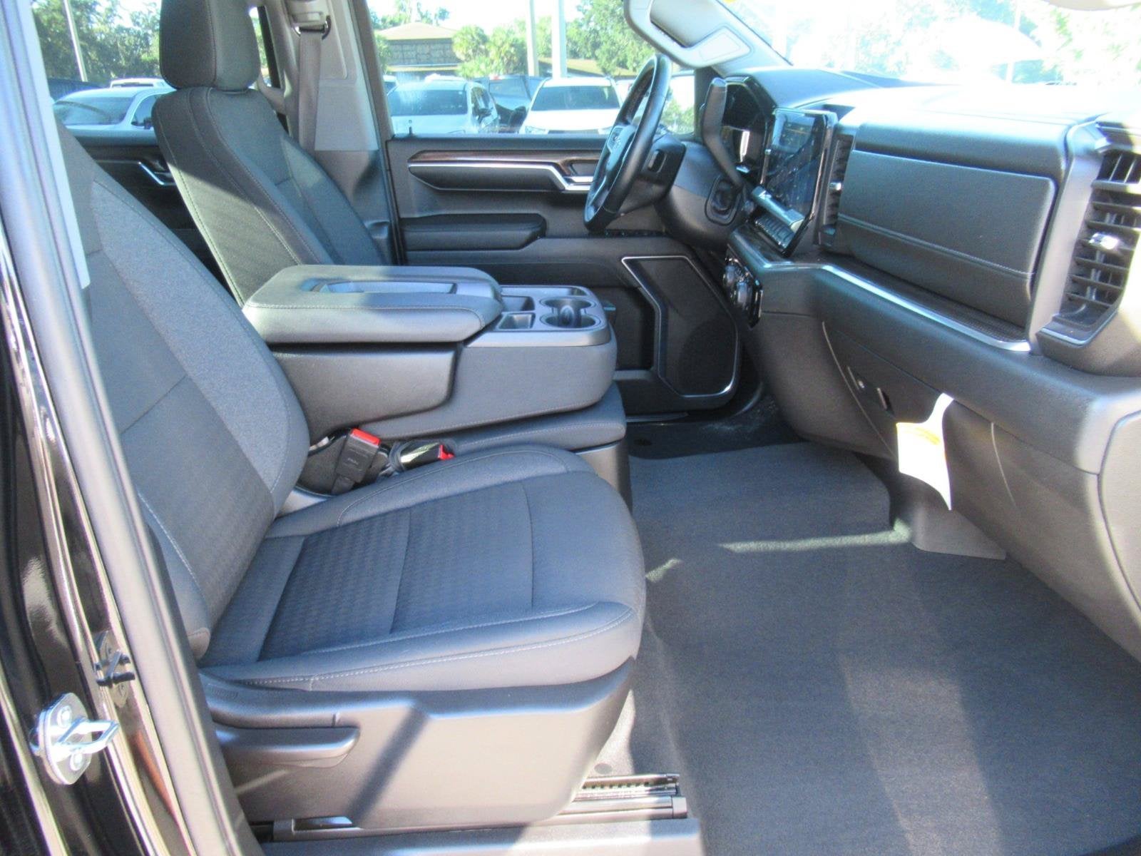 2023 Chevrolet Silverado 1500 2WD Crew Cab Short Bed RST