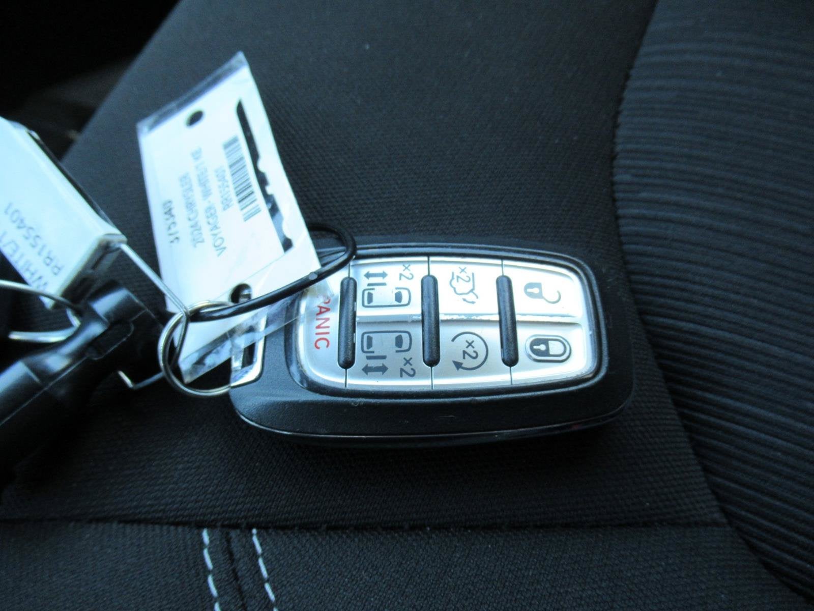 2024 Chrysler Voyager LX