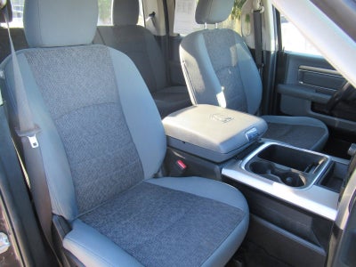 2017 RAM 1500 Big Horn Crew Cab 4x4 5'7' Box